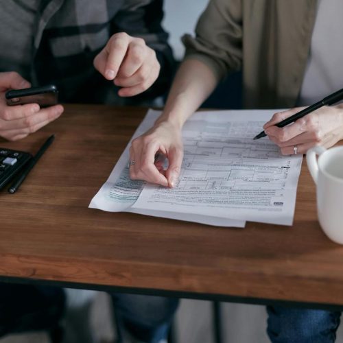 Facture avec TVA, quelles mentions obligatoires inclure ?